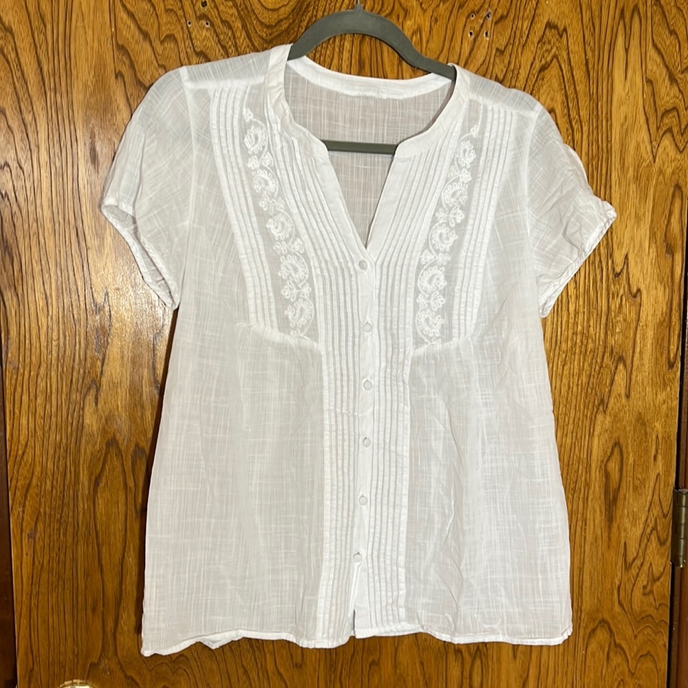 Pure white cotton embroidered blouse